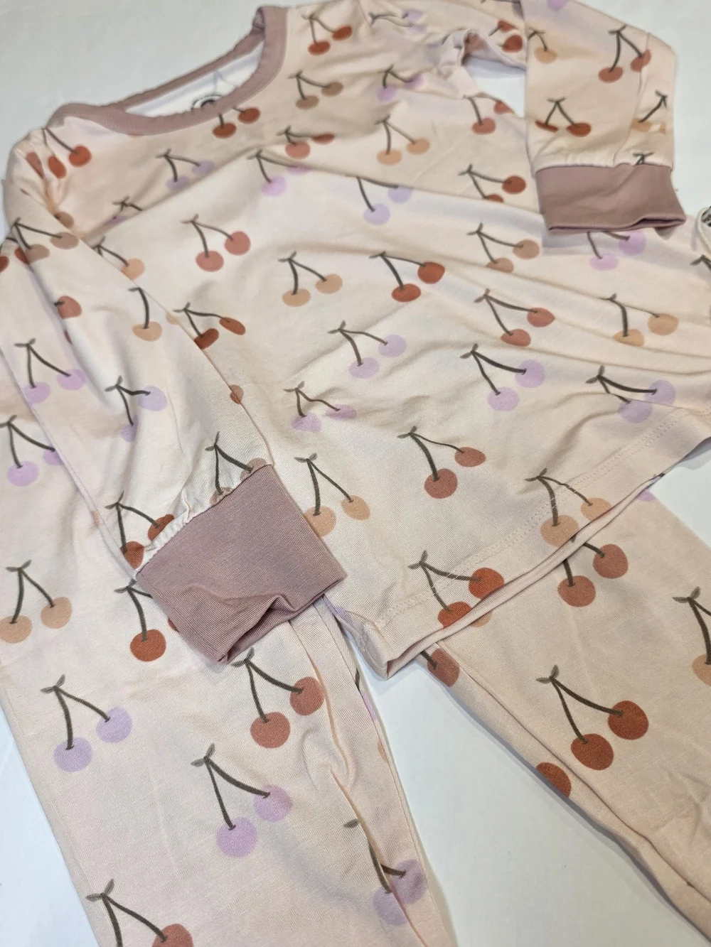 Remi & Friends Kids Cherry Print Long Sleeve Bamboo Pajamas Size 2T NEW!